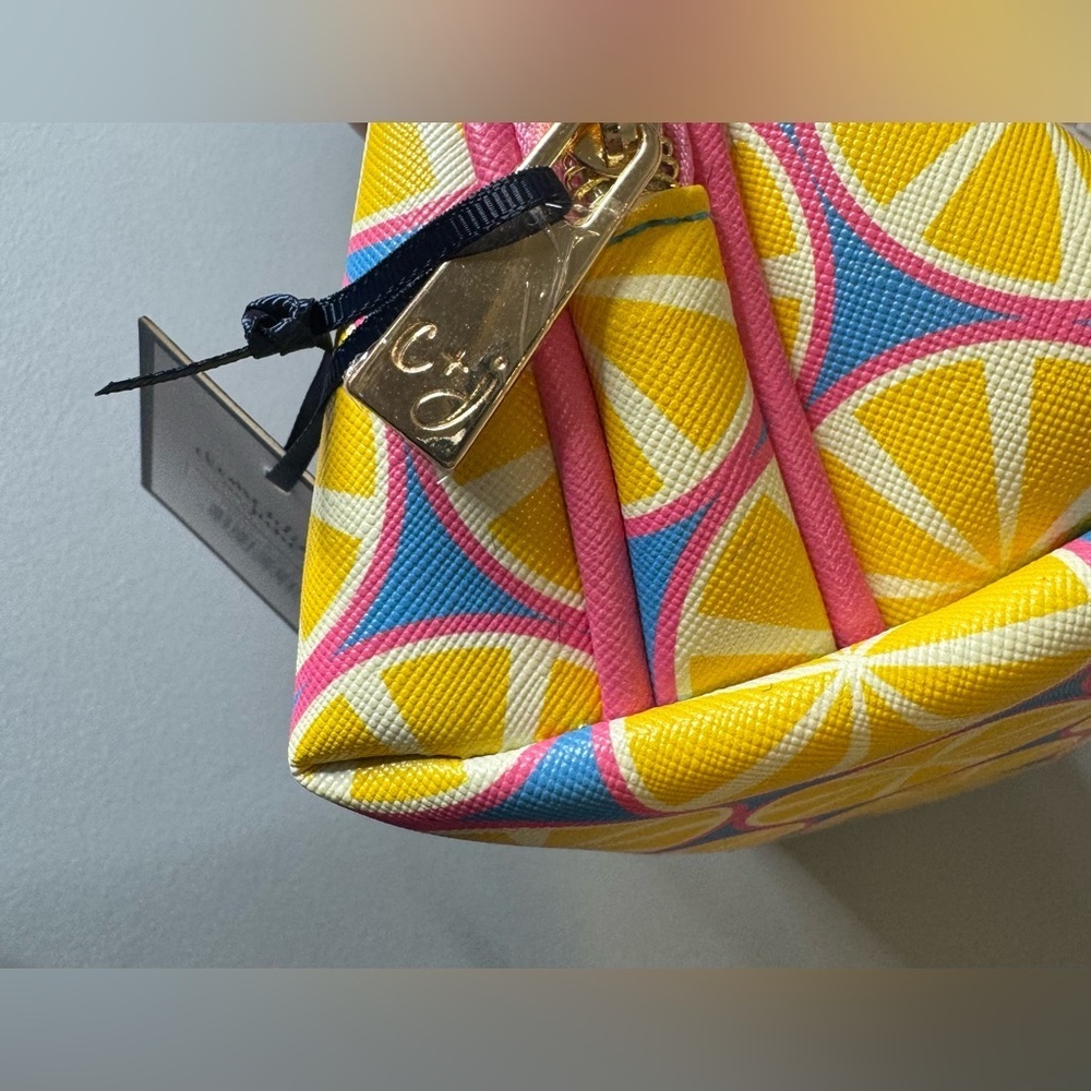 Clementine & Jane Yellow Citrus lemon dome Cosmetic Bag - Picture 3 of 4